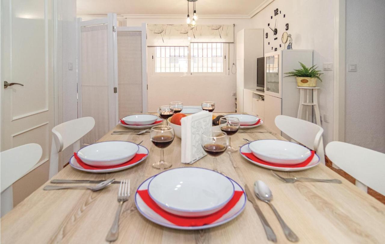Stunning Apartment In Cordoba With Kitchen Eksteriør bilde